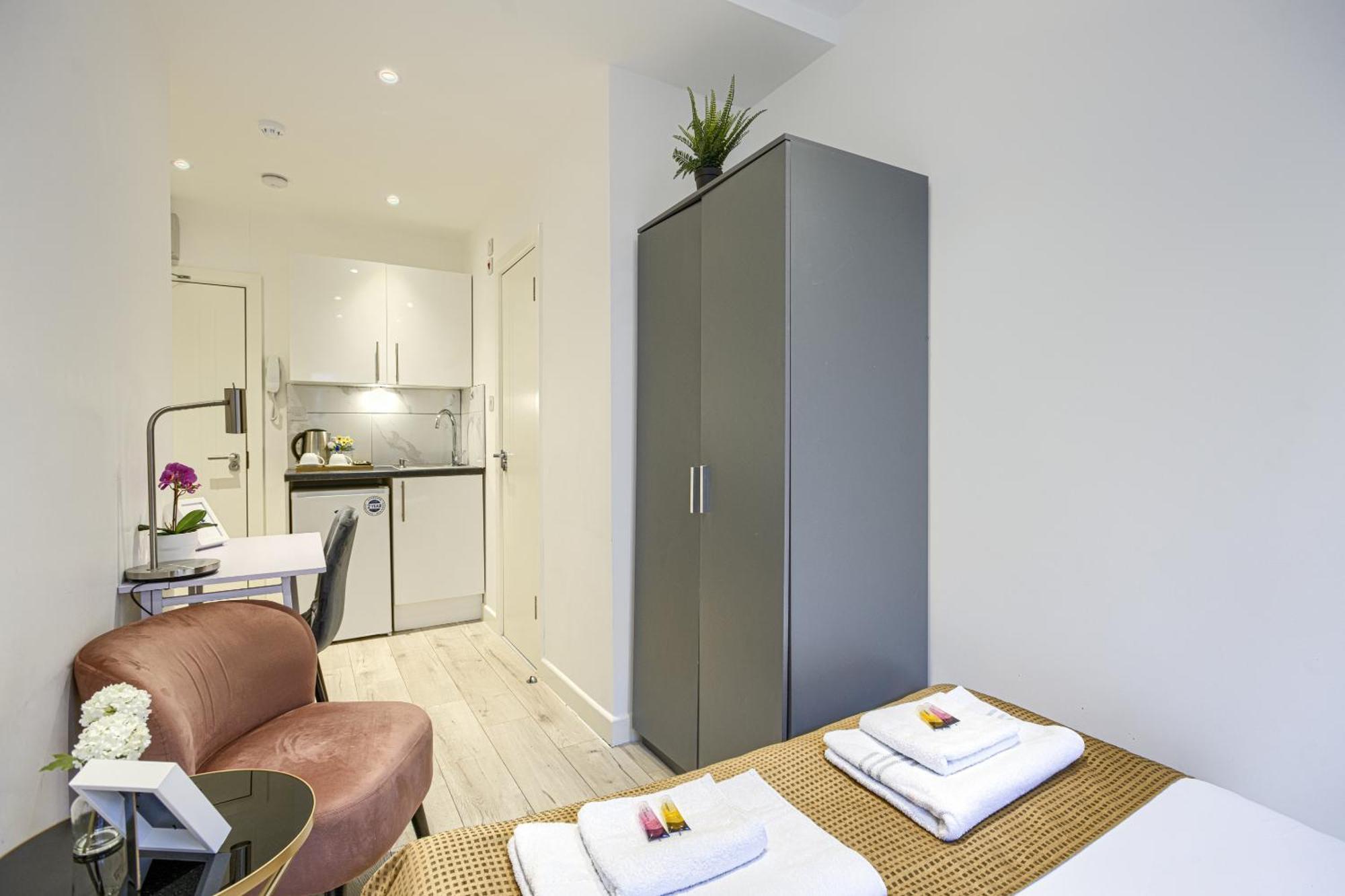 The Finsbury Deluxe Apartments Londra Esterno foto